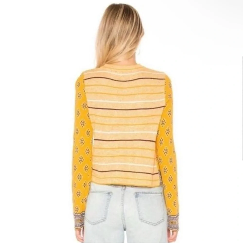 Free People Yellow New Age Crewneck sweater  size XS